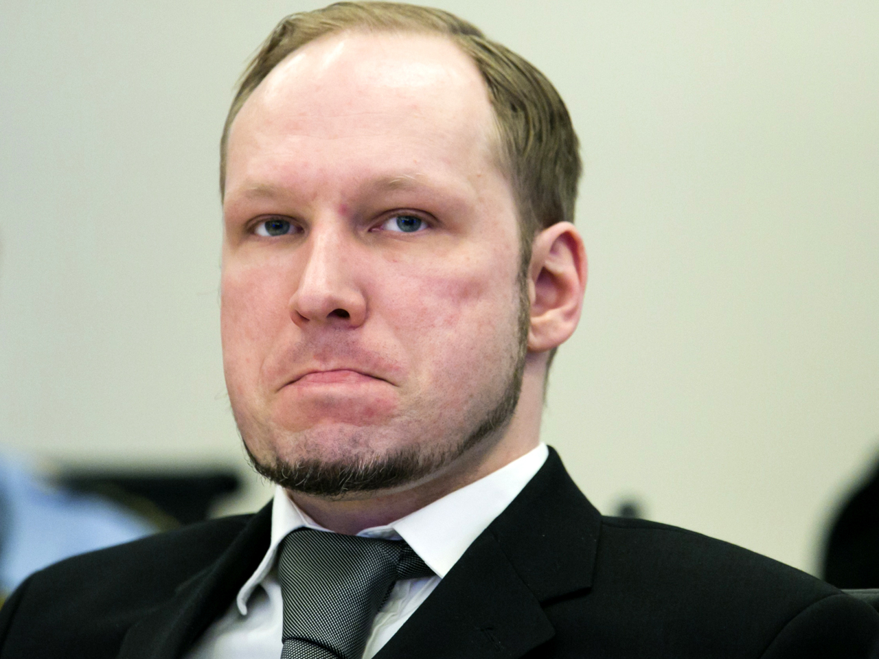 anders-breivik-gagne-son-proc-s-contre-la-norv-ge-pour-traitement