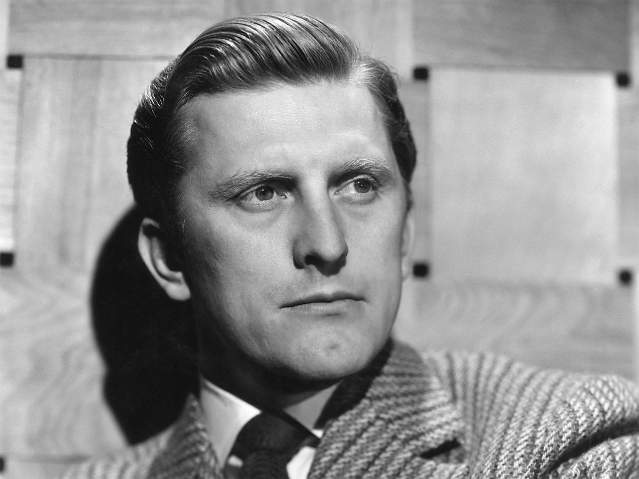 A Hollywood Treasure - Kirk Douglas at 100 - Pictures - CBS News