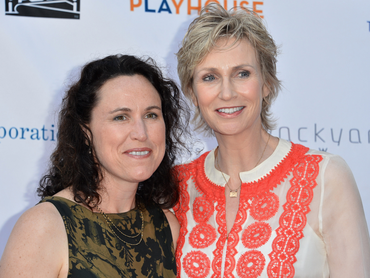 Jane Lynch Opens Up About Her Divorce Cbs News