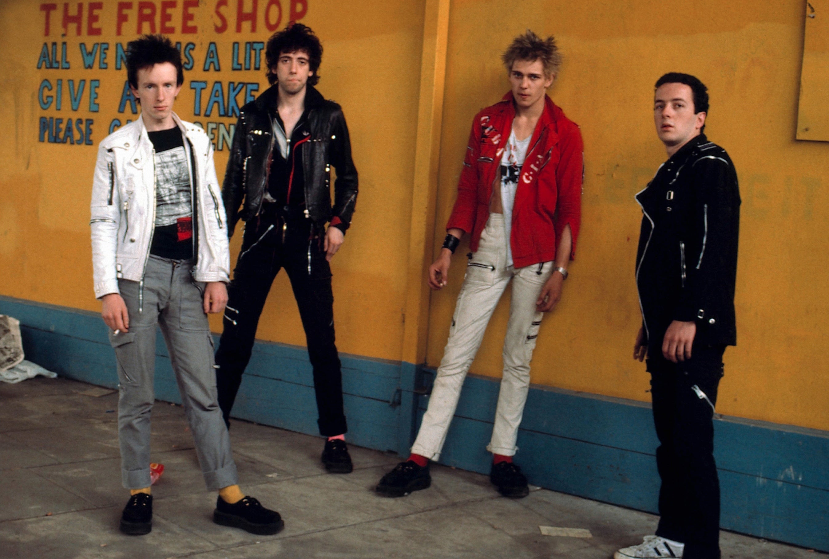 The Clash rocks out careerspanning "Sound System" CBS News