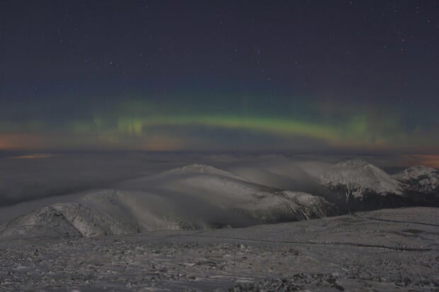 mount-washington-northern-lights-resize.jpg