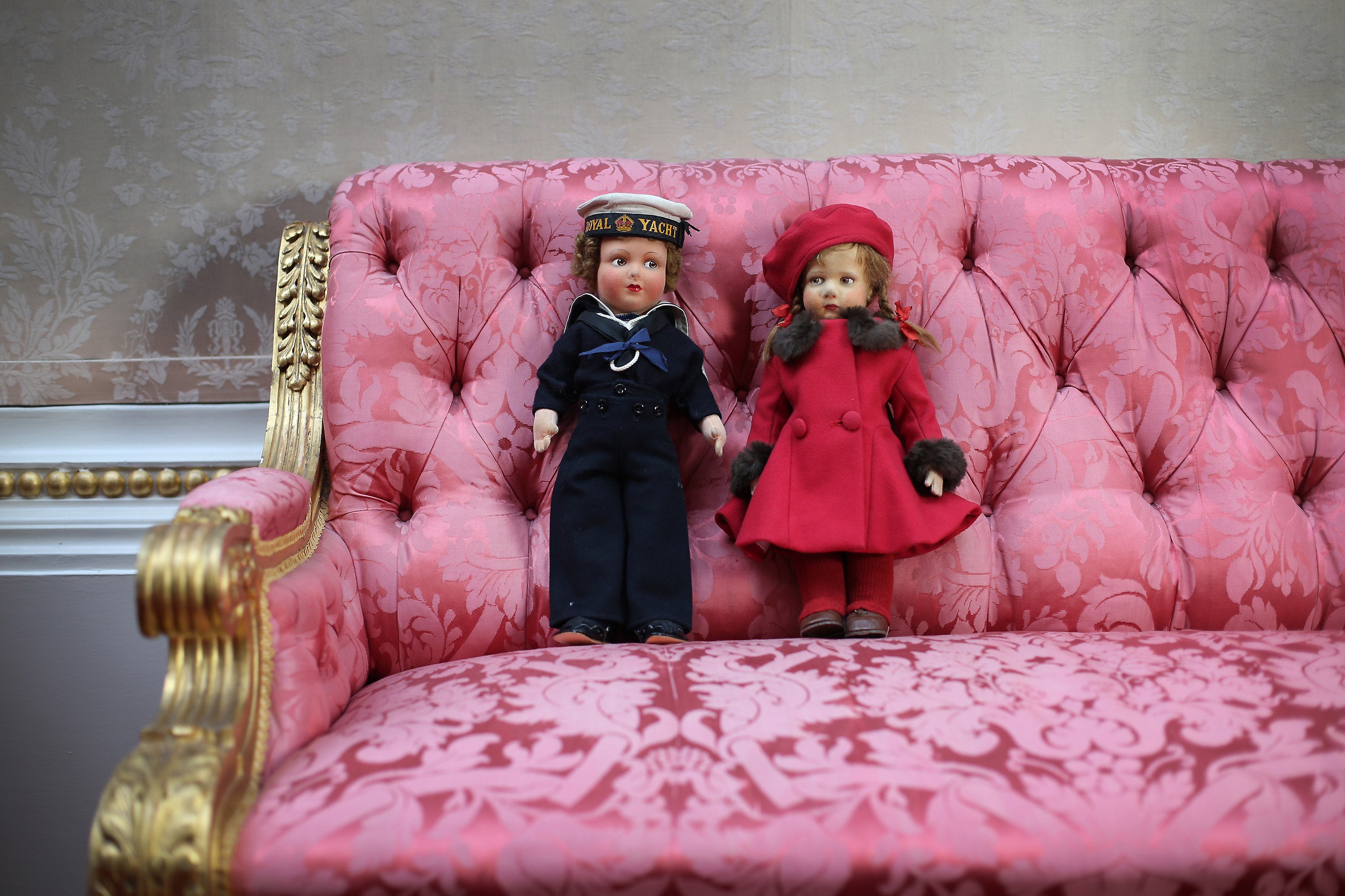 London The queen's toys Pictures CBS News