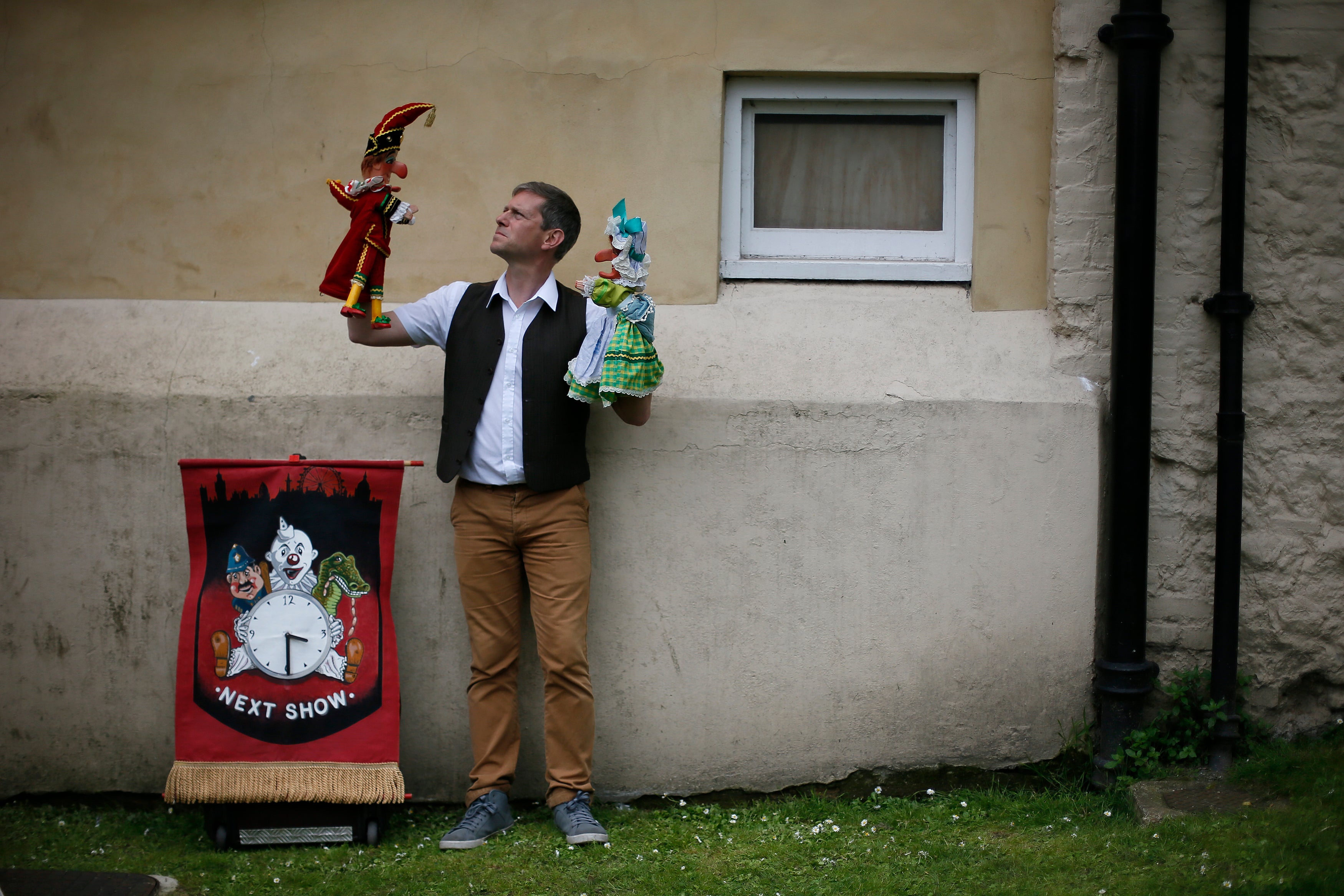 England A future for Punch and Judy? Pictures CBS News