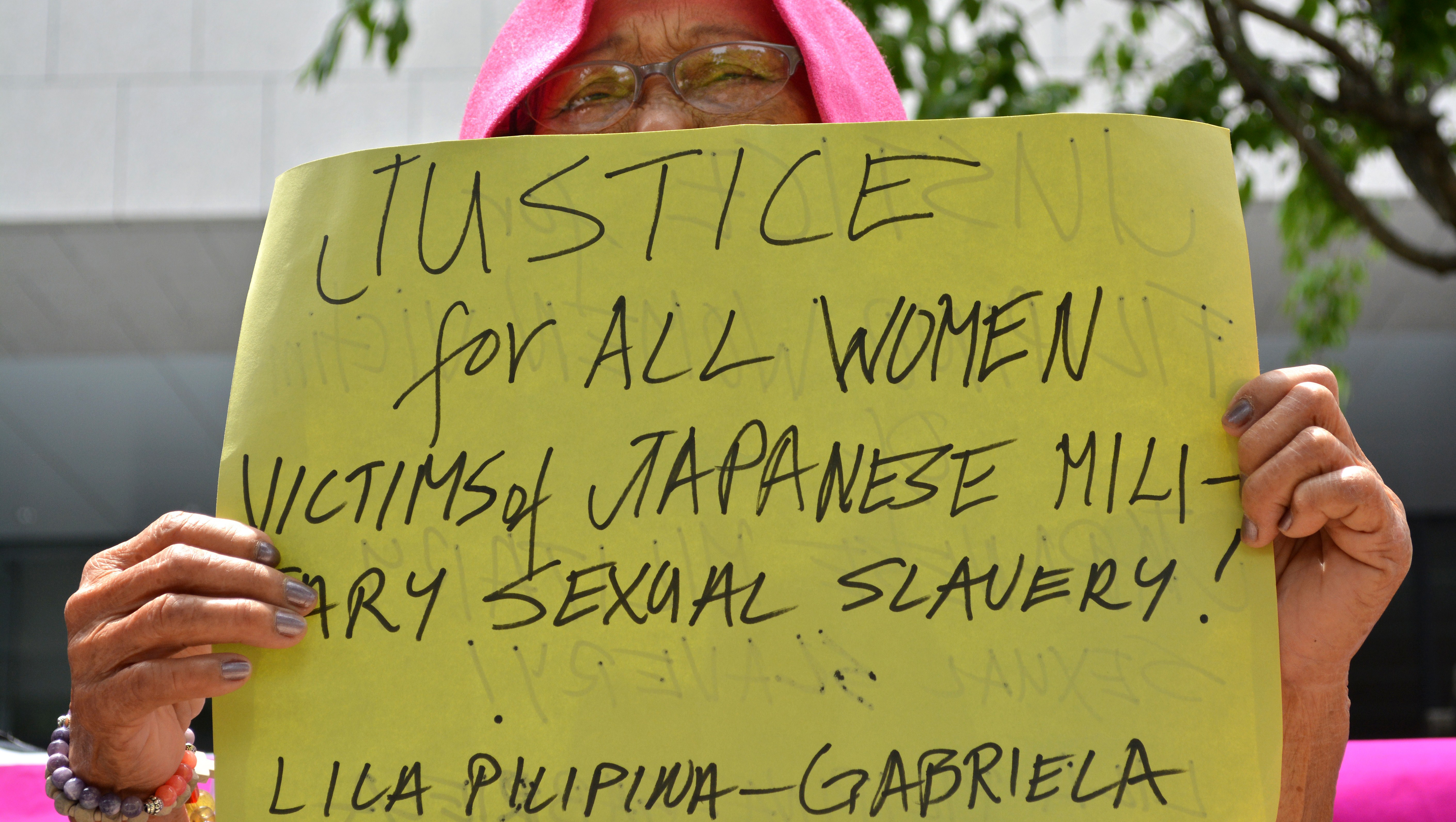 japan-paper-apologizes-for-calling-wwii-comfort-women-sex-slaves