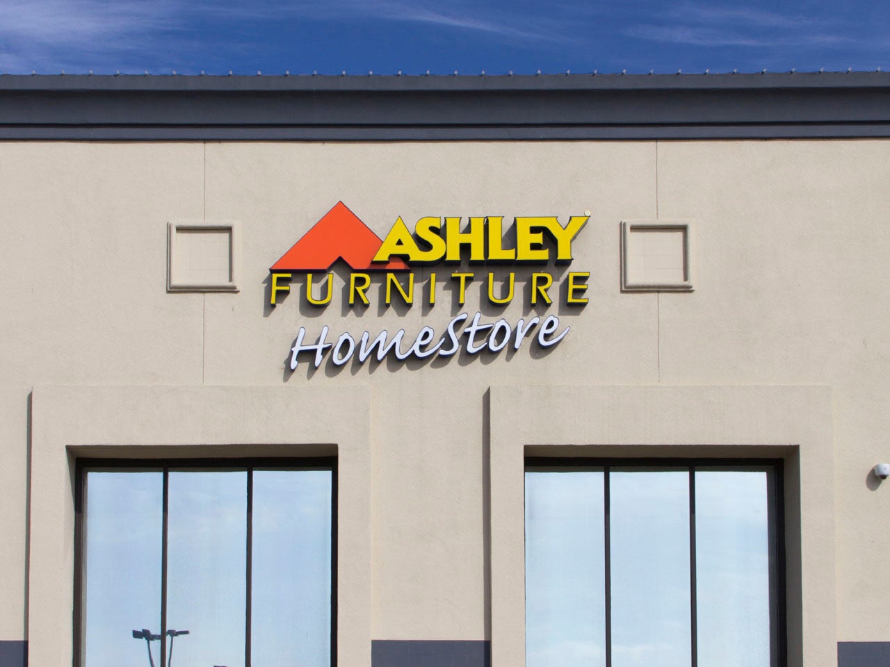 Ashley Furniture accused of worker safety violations CBS News