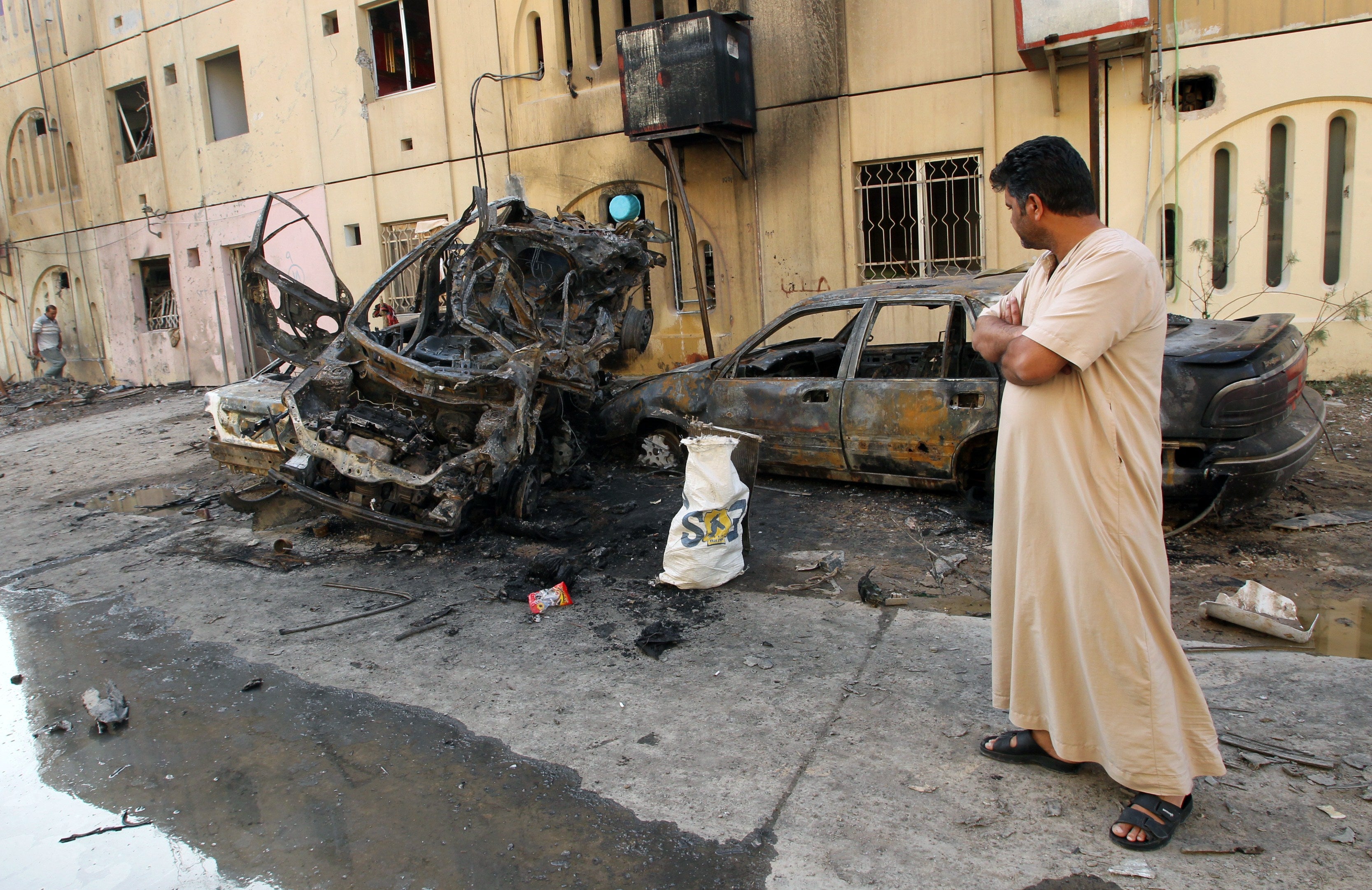 Iraq officials blame Baghdad bombs on Sunnis fleeing ISIS fighting in
