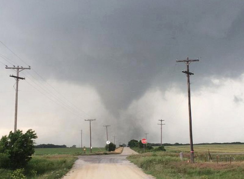 At least 1 person dead, others missing in Texas tornadoes CBS News