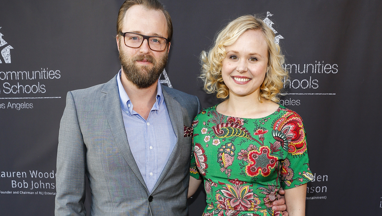 Alison Pill Marries Joshua Leonard And The Bride Wore Yellow Cbs News 9016