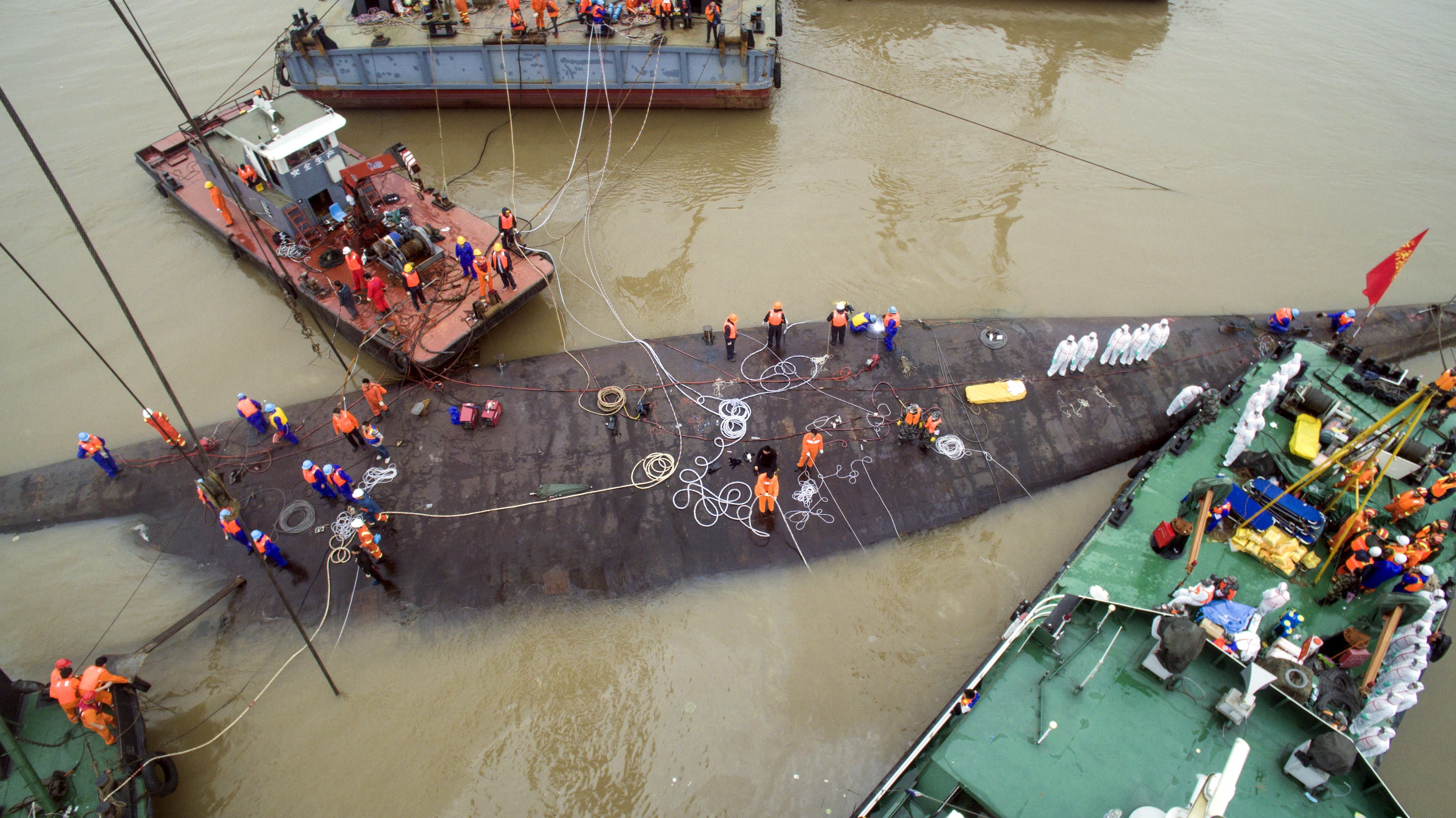 Capsized Chinese cruise ship Chinese cruise ship, The Eastern Star