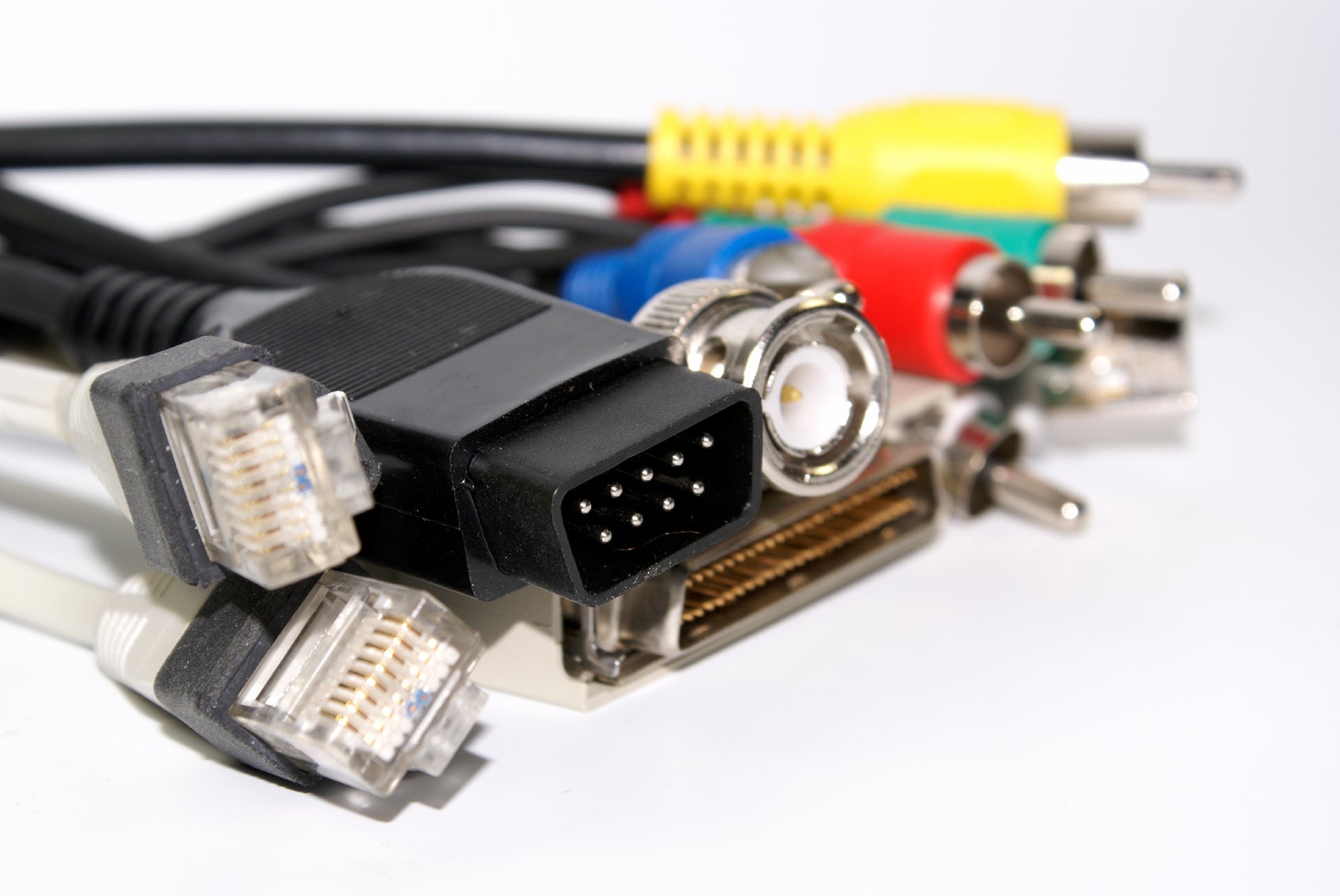 HDMI When are expensive cables worth it? CBS News