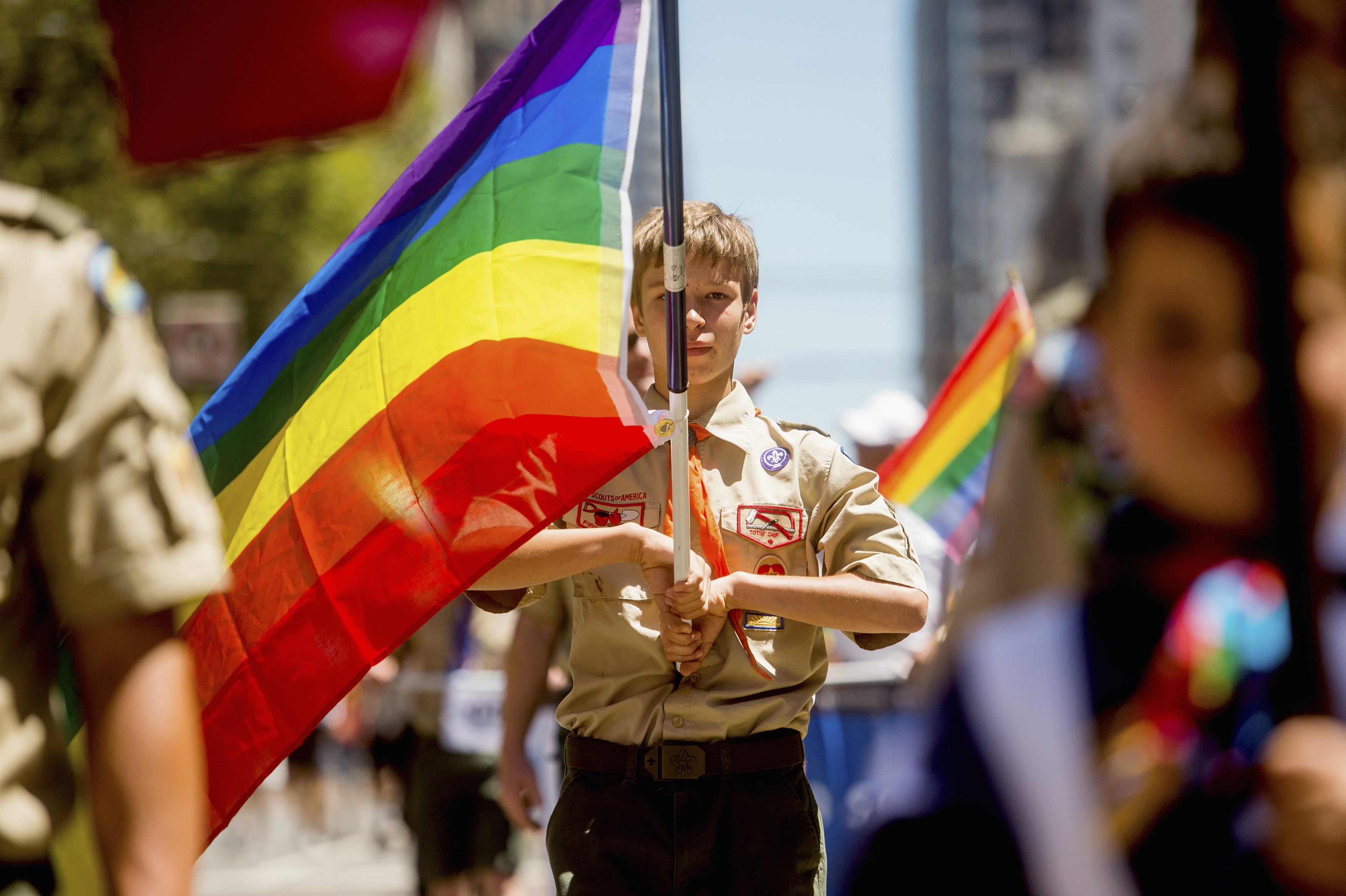 donations-drop-for-boy-scouts-in-utah-after-gay-leader-decision-cbs-news