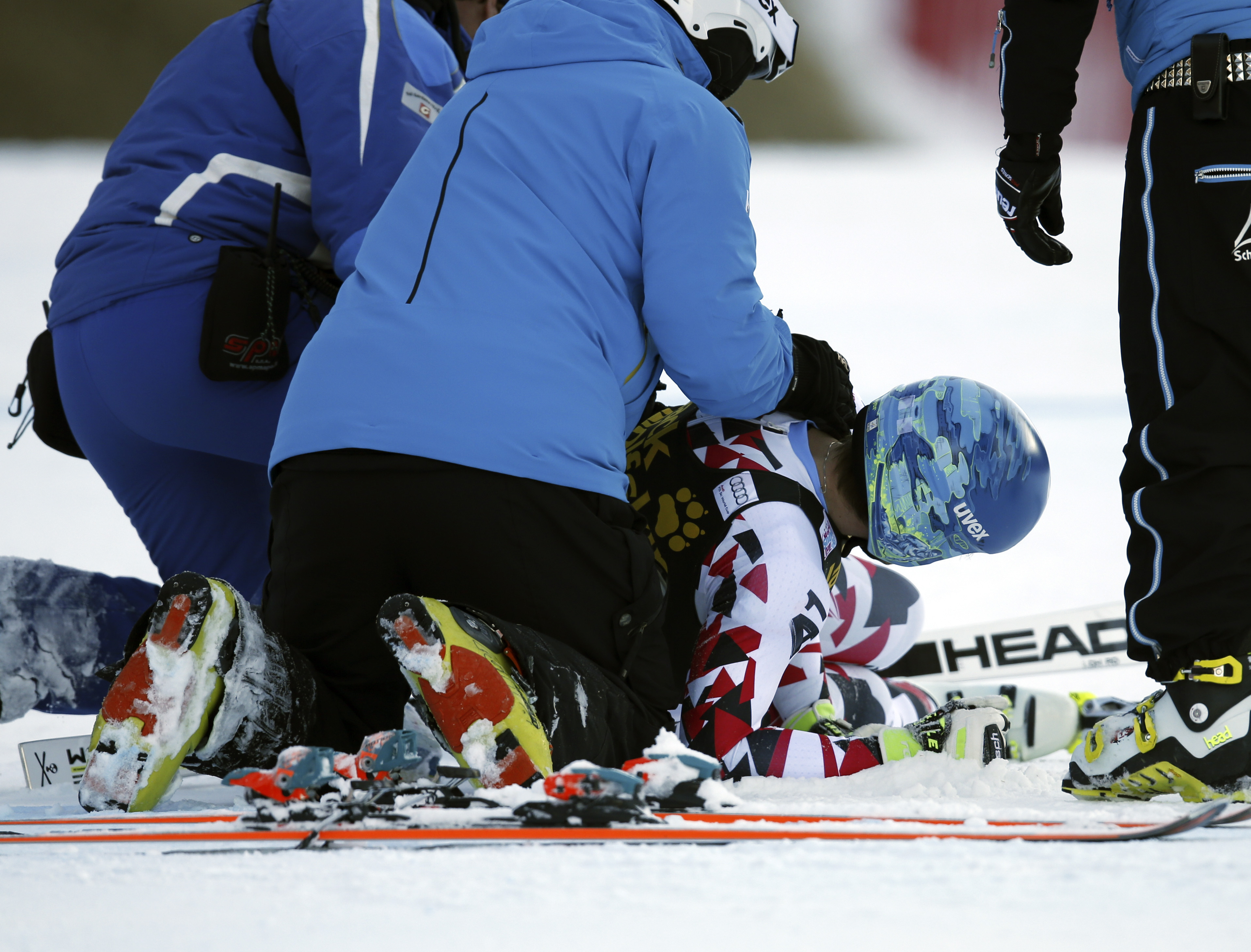 olympic-skier-saved-from-serious-injury-by-new-safety-vest-cbs-news