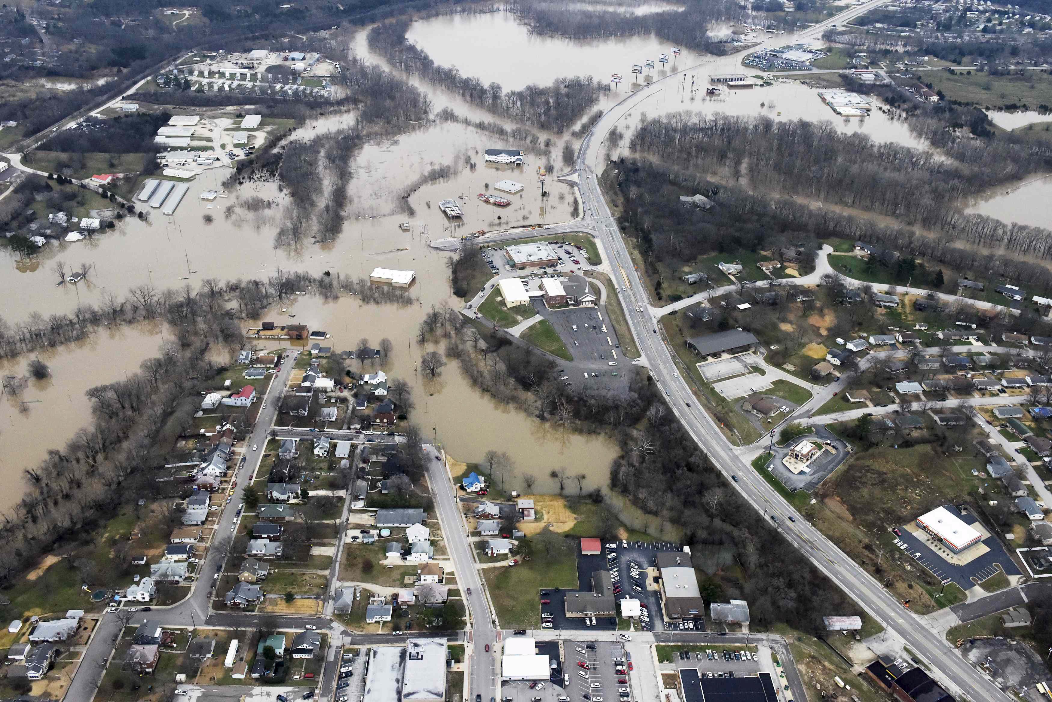 Midwest flooding death toll rises as dangers remain CBS News