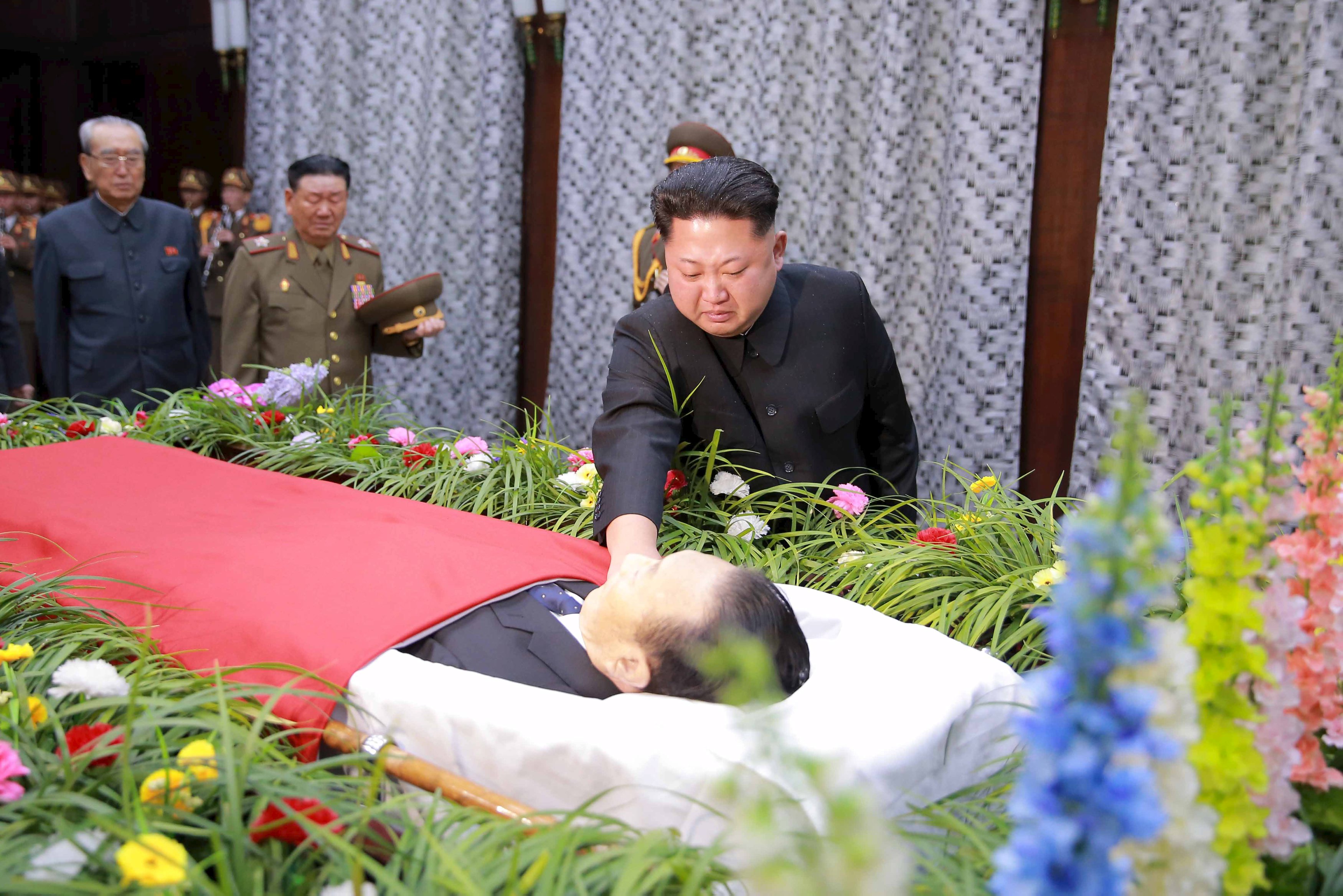 North Korean Leader Kim Jong Un Has Stern Warning For Invasive