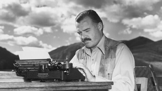 ernest-hemingway-typewriter-620.jpg