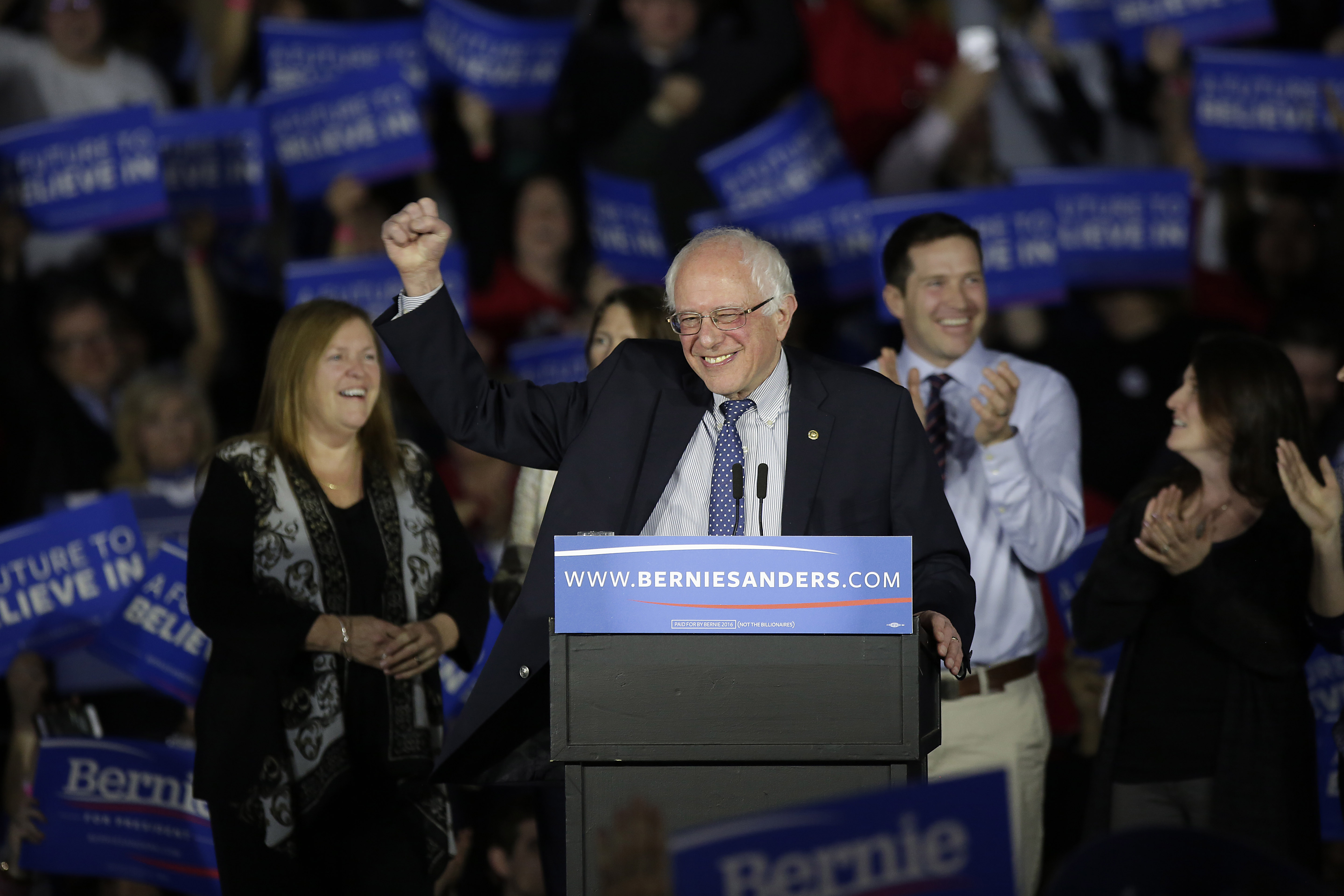 Bernie Sanders' campaign reviewing Iowa caucus results - CBS News