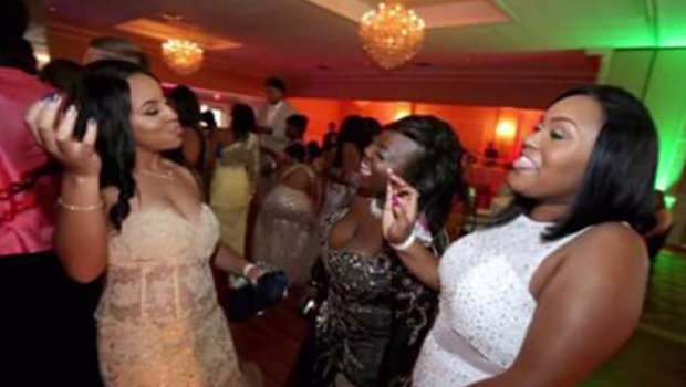 2 New Jersey Girls Killed In Crash Hours After Prom Cbs News 