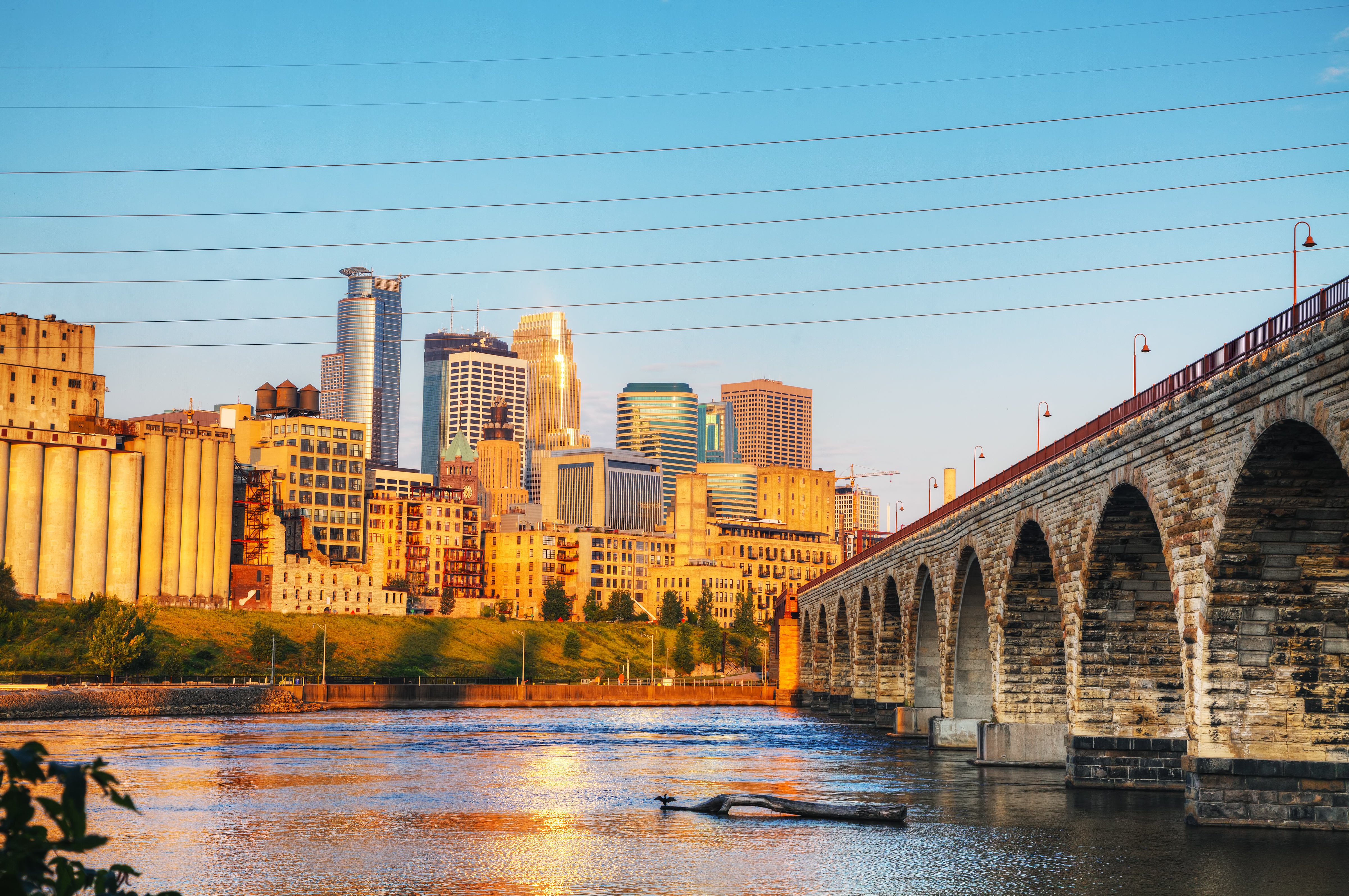Top 10 cities for singles looking for love and real estate - CBS News