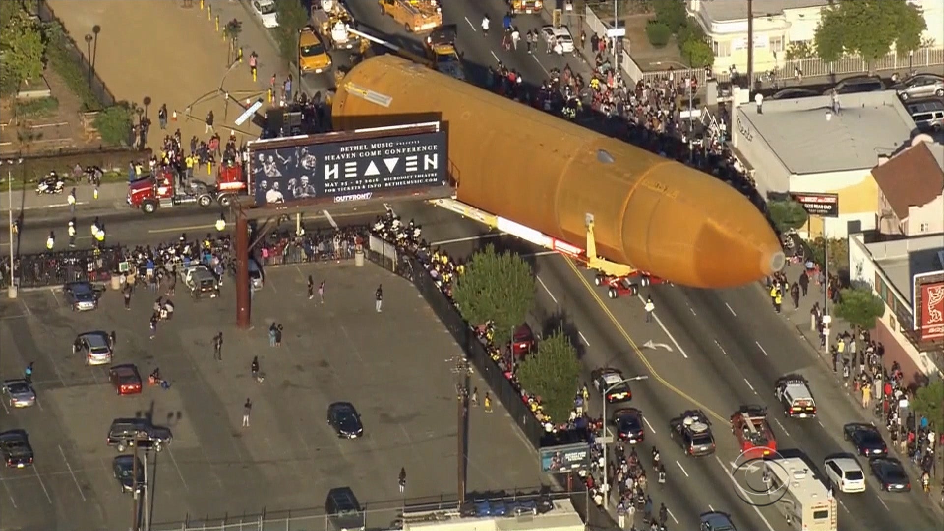 Space shuttle fuel tank completes journey across Los Angeles CBS News
