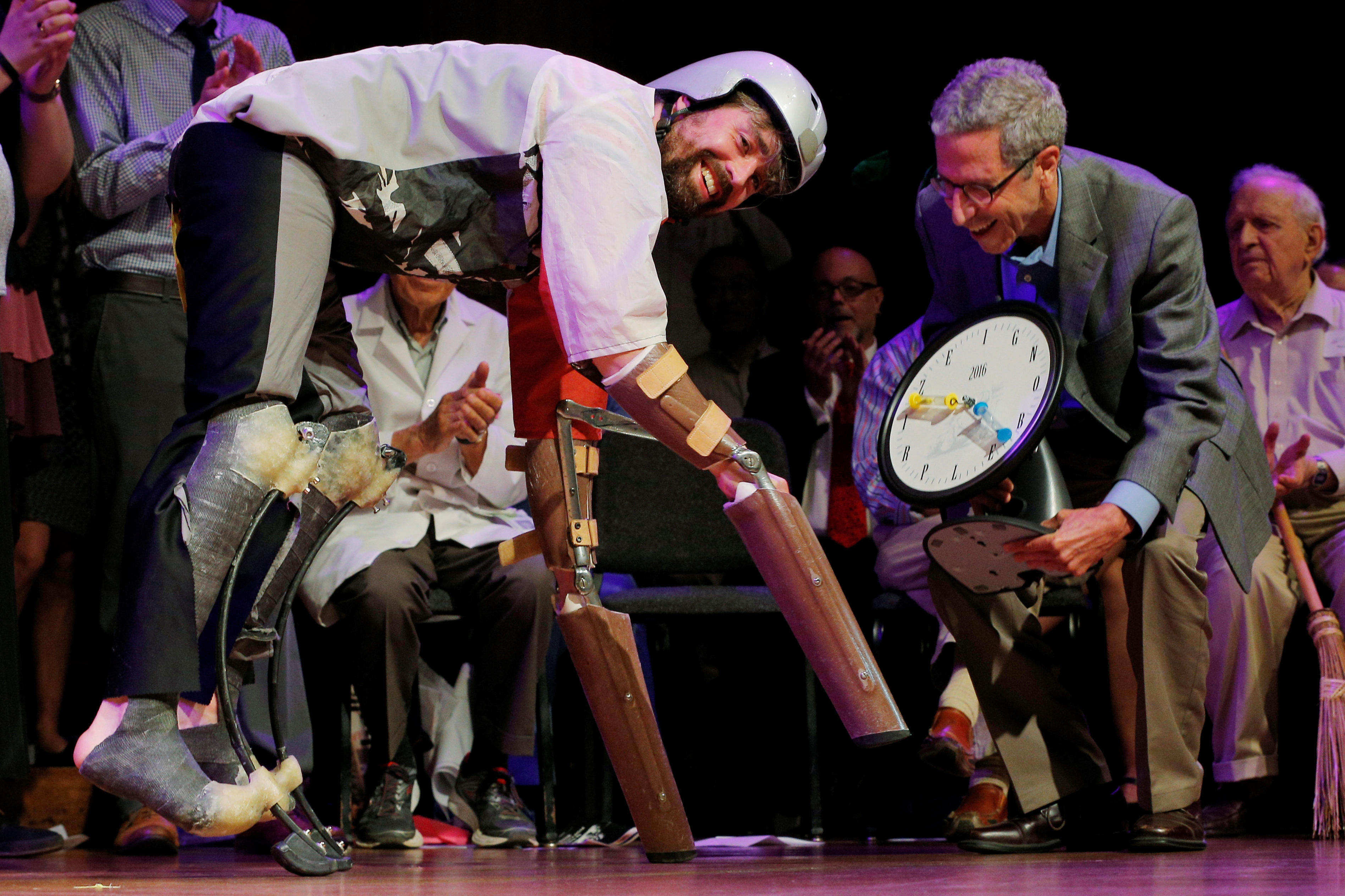 Ig Nobel Prizes 2016 Ig Nobel Prizes Pictures CBS News