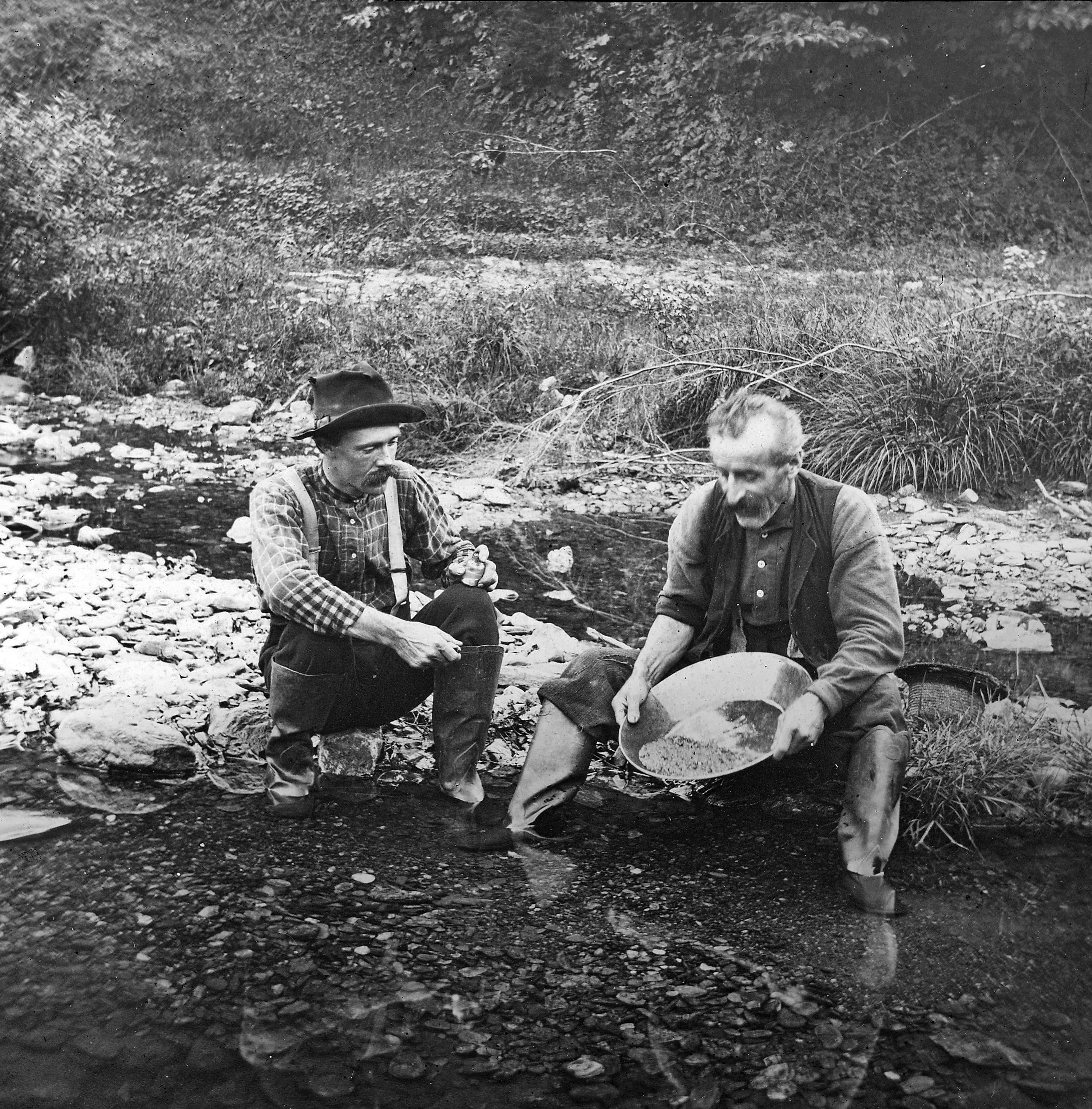 Eureka! A new generation of gold miners heads for the hills CBS News