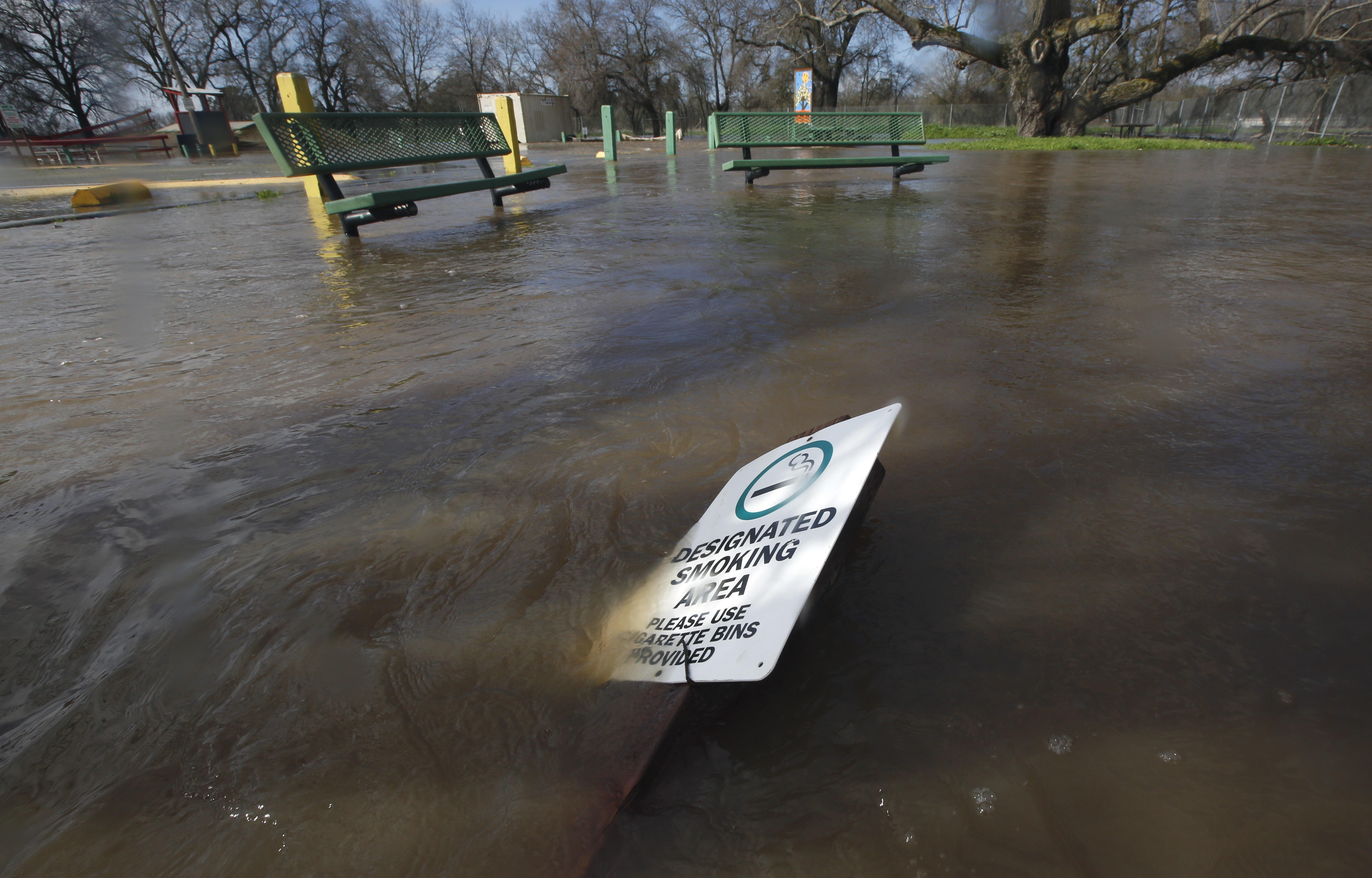 Latest storm gone but Northern California flooding fears grow as dams