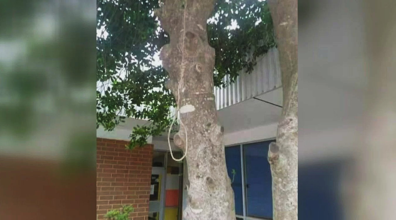 Noose Found Hanging At North Carolina High School Cbs News