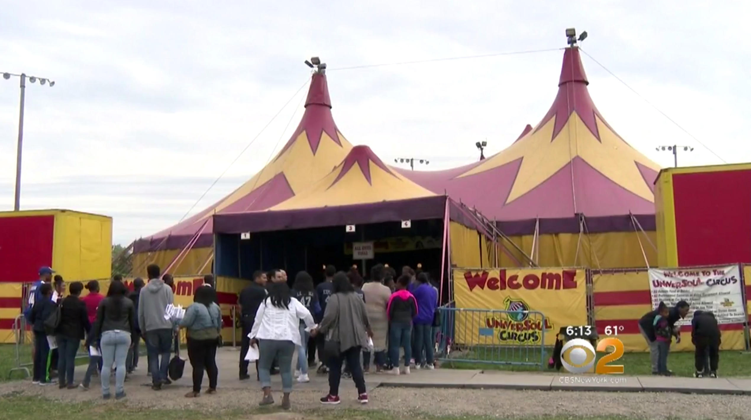 Circus performer falls nearly 40 feet during "Wheel of Death" stunt