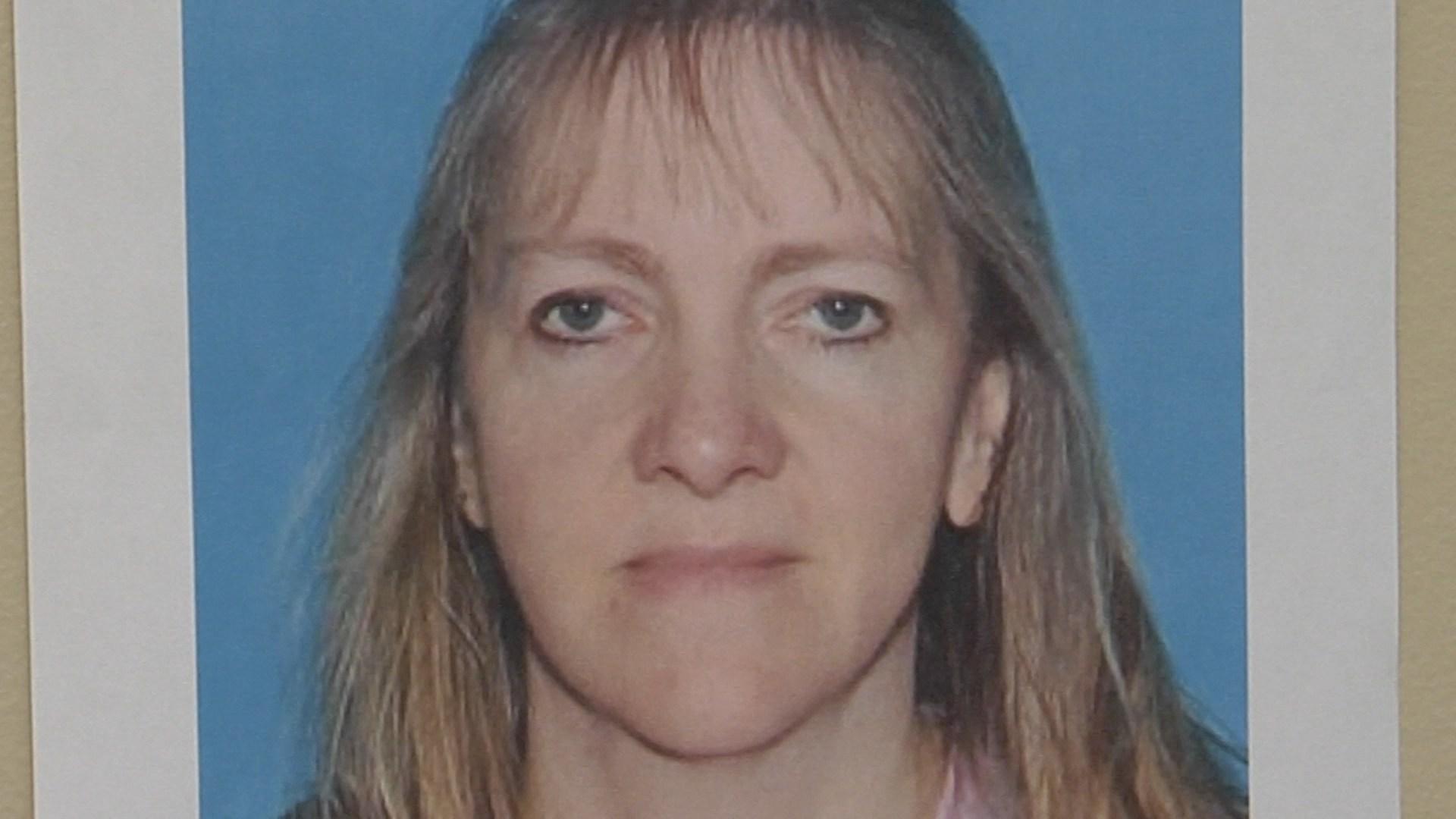 Police: Fisherman's wife found dead in Lake Erie was shot in head, bound to anchor - CBS News