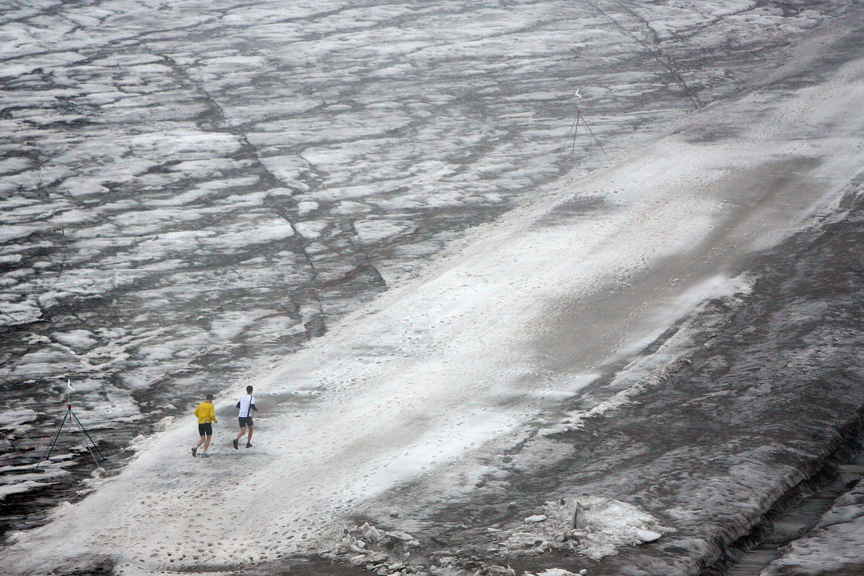 Glacier reveals bodies of Switzerland couple in Swiss Alps who