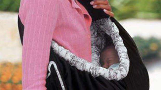 CPSC Warns of Baby Sling Dangers - CBS News