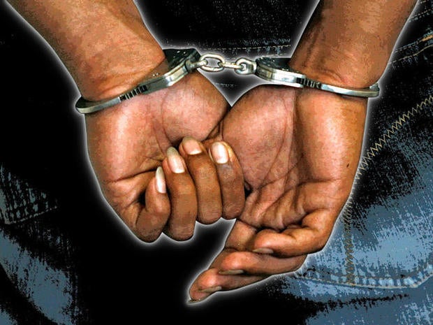 Sixth-grader hides, helps police catch burglars