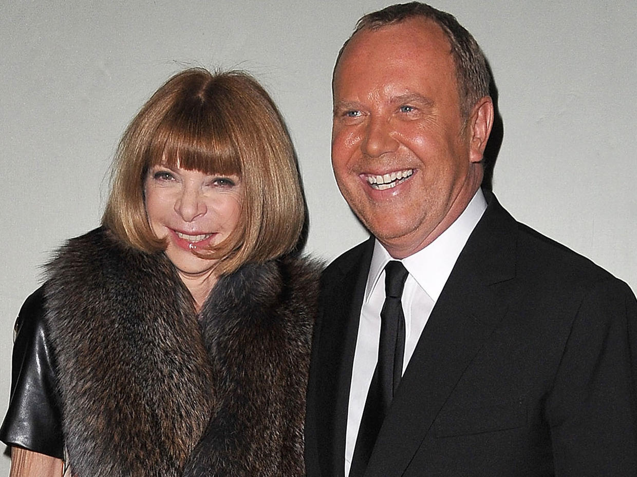 Michael Kors honored in Paris Photo 1 Pictures CBS News