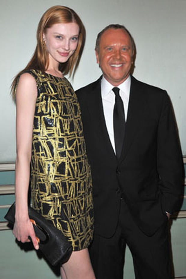 Michael Kors honored in Paris Photo 1 Pictures CBS News