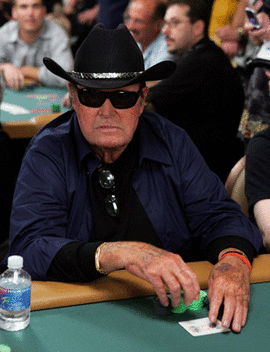 Actor James Garner competes in the 2006 World Series of Poker media/celebrity event at the Rio Hotel & Casino July 27, 2006, in Las Vegas.