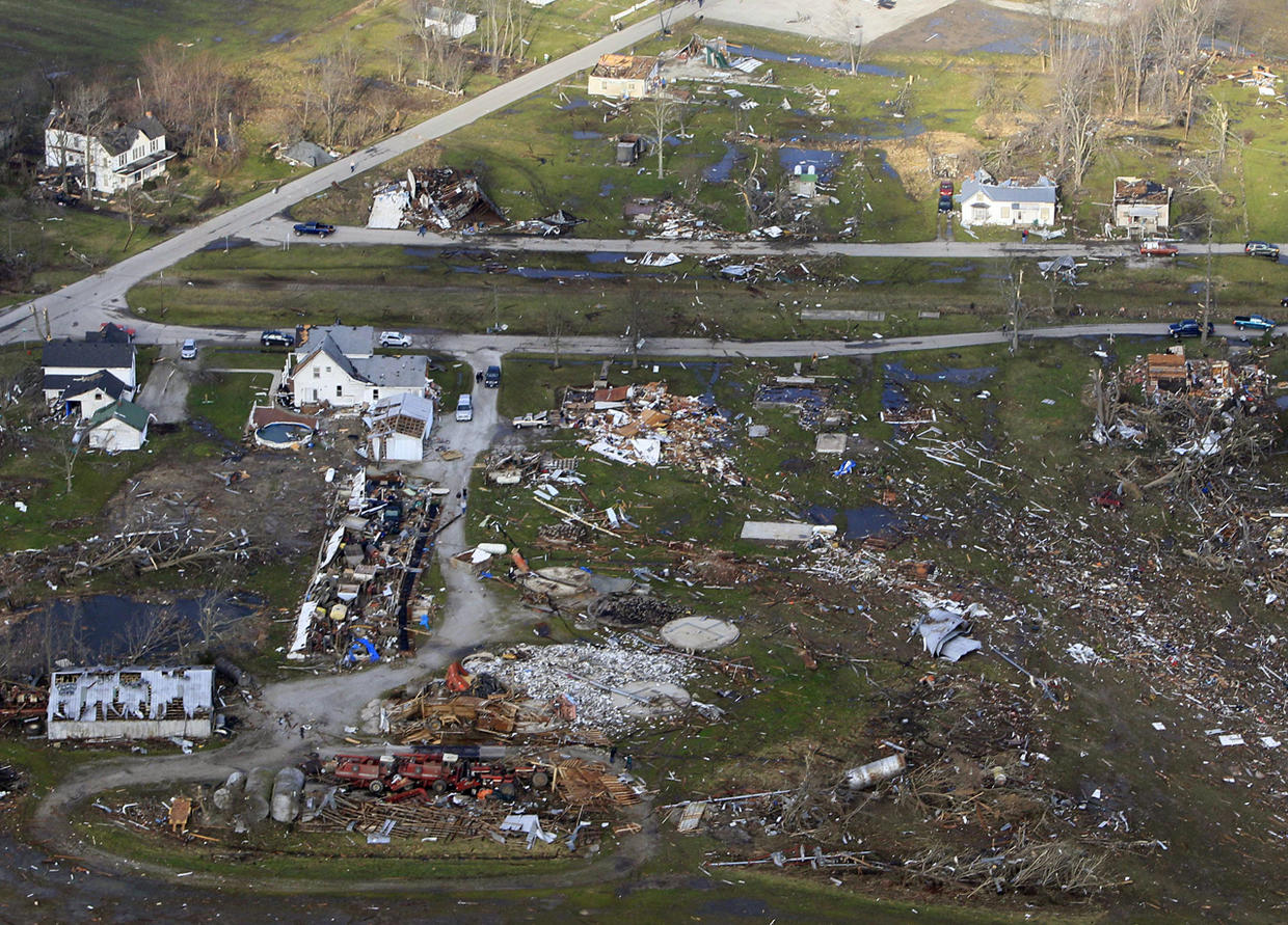 Aerial views of tornado damage Photo 9 Pictures CBS News