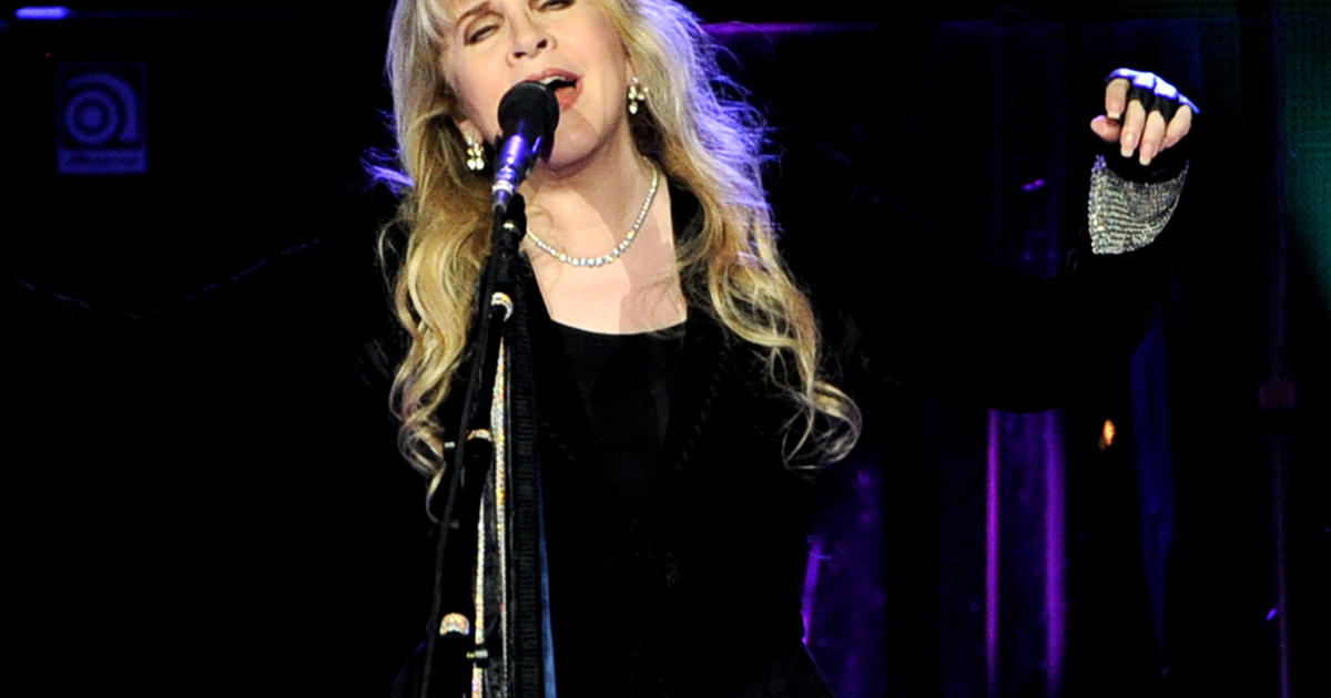 Photo Stevie Nicks On Set Of American Horror Story Coven Cbs News