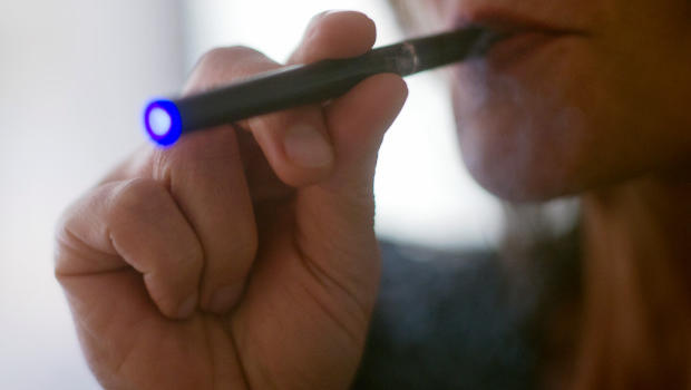 Los Angeles bans e-cigarettes in most public places