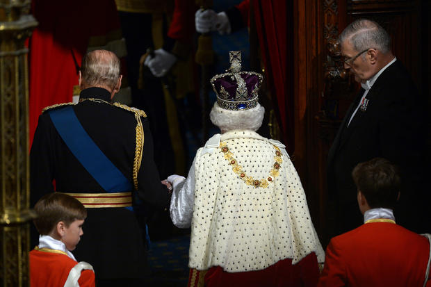 London England Queen Elizabeth Ii Attends The State Opening Of Parliament Pictures Cbs News 