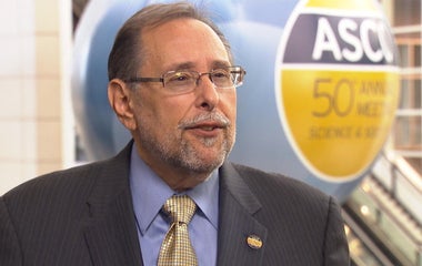 Nat’l oncologists group tackles spiraling drug costs