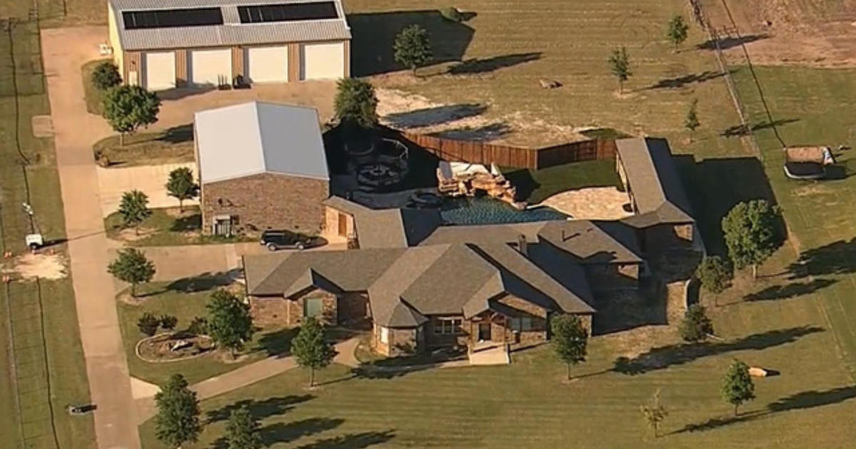 Lawsuit Claims Texas Home Doubles As A Swingers Club Videos Cbs News