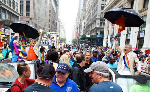 Gay Pride Parade Ny Celebrates Supreme Court Ruling Pictures Cbs News