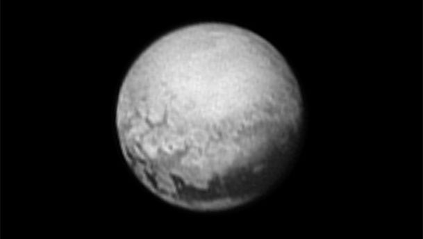 New Pluto photo shows hints of surface geology - CBS News