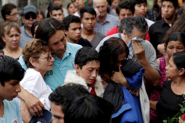 2015-10-04t230741z782765975gf10000232477rtrmadp3guatemala-mudslide.jpg