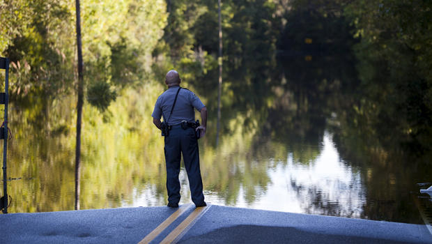 South Carolina braces for more flooding as floodwaters make way toward Atlantic