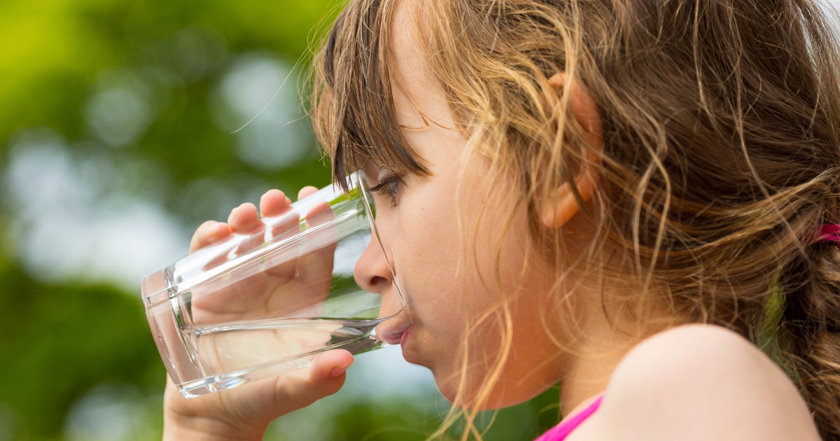How risky is drinking water contaminated with lead? CBS News