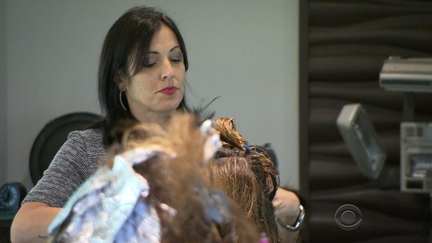 Illinois Looks to Salon Workers to Help Spot Domestic Violence