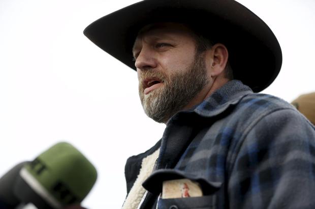 2016-01-04t205151z1109893390gf10000282572rtrmadp3oregon-militia.jpg