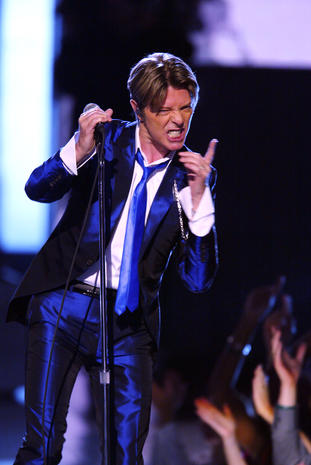 VH1 Vogue Fashion Awards - David Bowie 19