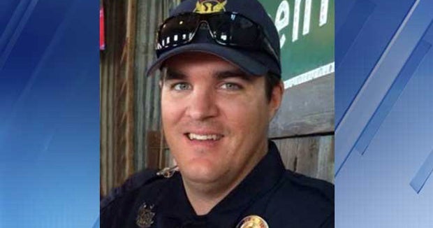 Phoenix cop hailed as hero after dying from shootout - CBS News